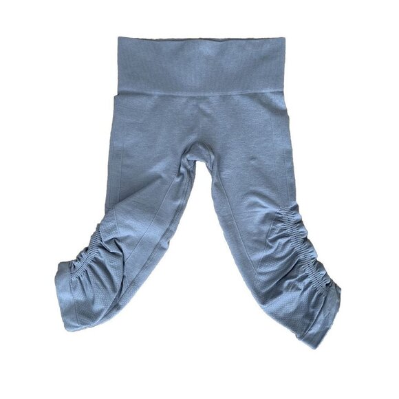 Lululemon Women’s Size 4 Gray In The Flow Crop Compression Leggings Workout - Picture 1 of 10